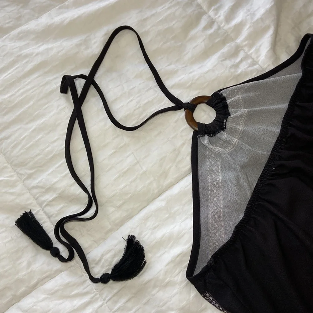 LIVE TO BE SPOILED - TROPICAL HALTER TOP - Picture 14 of 14